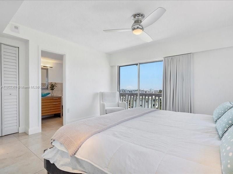 最近售出: $275,000 (1 贝兹, 1 浴室, 805 平方英尺)