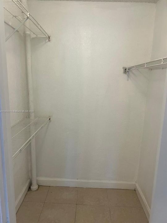 En Venta: $178,000 (1 camas, 1 baños, 712 Pies cuadrados)