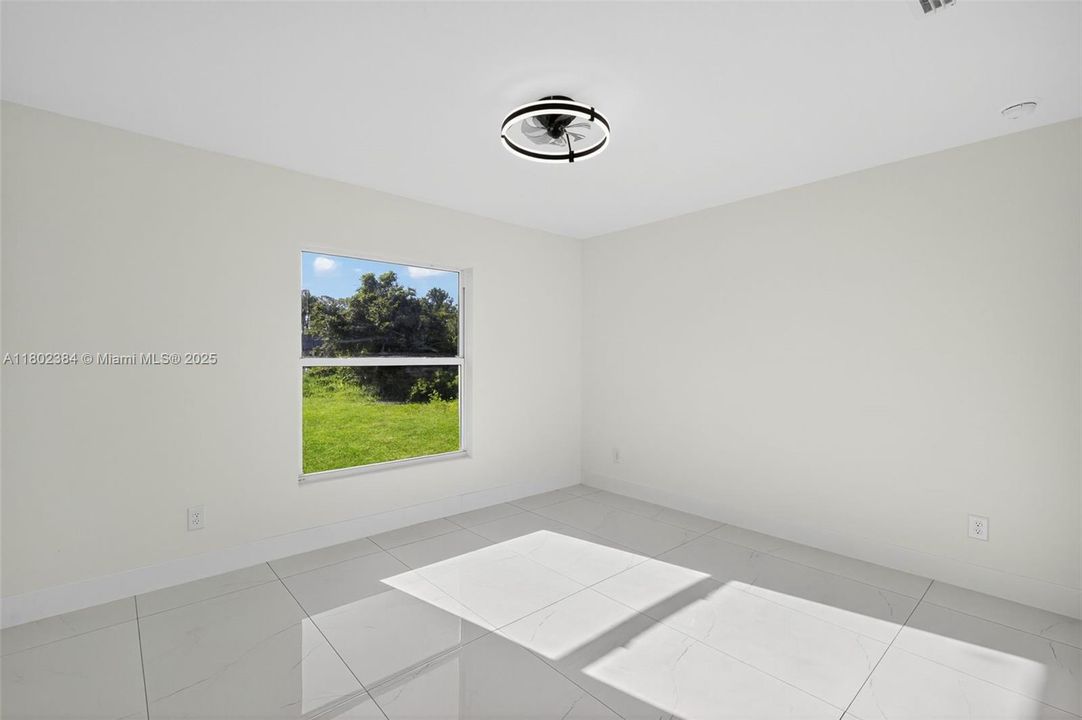 Active With Contract: $350,000 (3 beds, 2 baths, 1620 Square Feet)