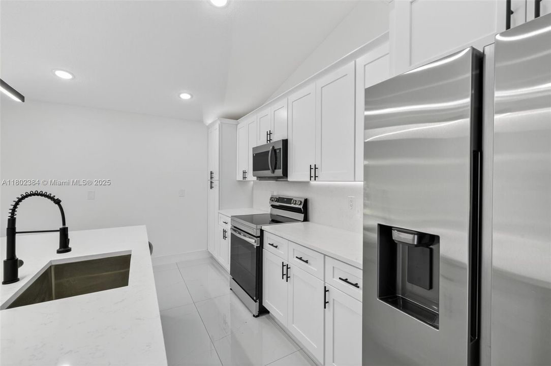 Active With Contract: $350,000 (3 beds, 2 baths, 1620 Square Feet)