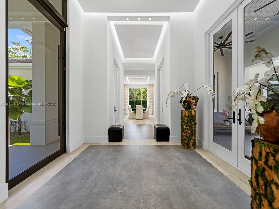 Recently Rented: $18,500 (5 beds, 6 baths, 4928 Square Feet)