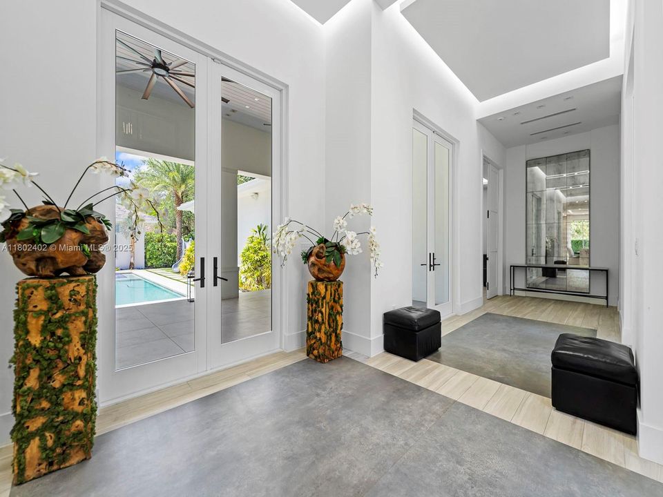 Recently Rented: $18,500 (5 beds, 6 baths, 4928 Square Feet)