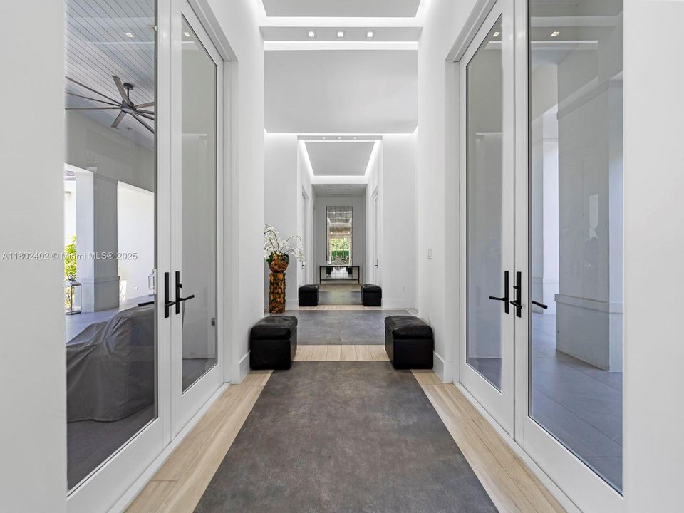 Recently Rented: $18,500 (5 beds, 6 baths, 4928 Square Feet)