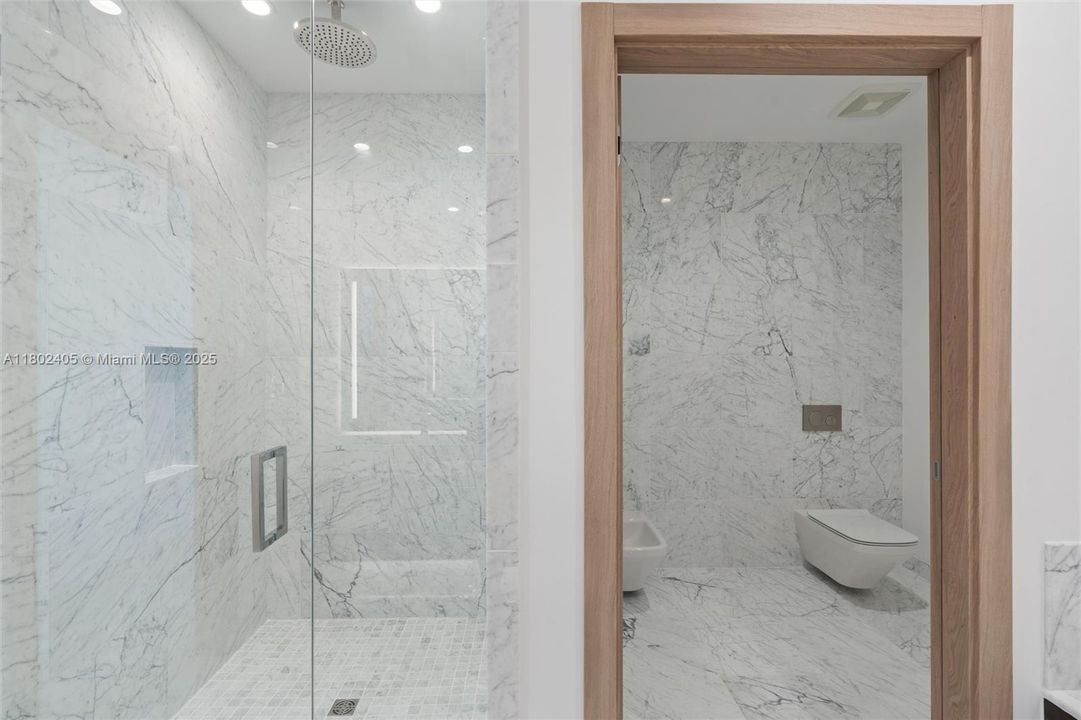 For Sale: $2,350,000 (3 beds, 3 baths, 2167 Square Feet)