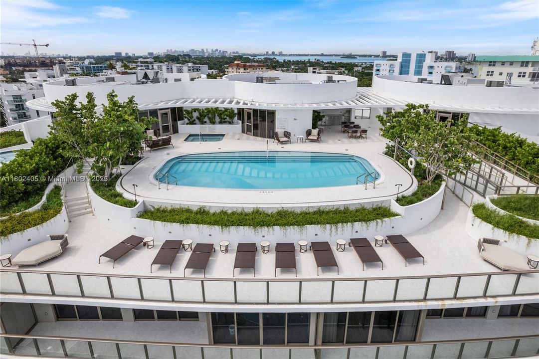 For Sale: $2,350,000 (3 beds, 3 baths, 2167 Square Feet)