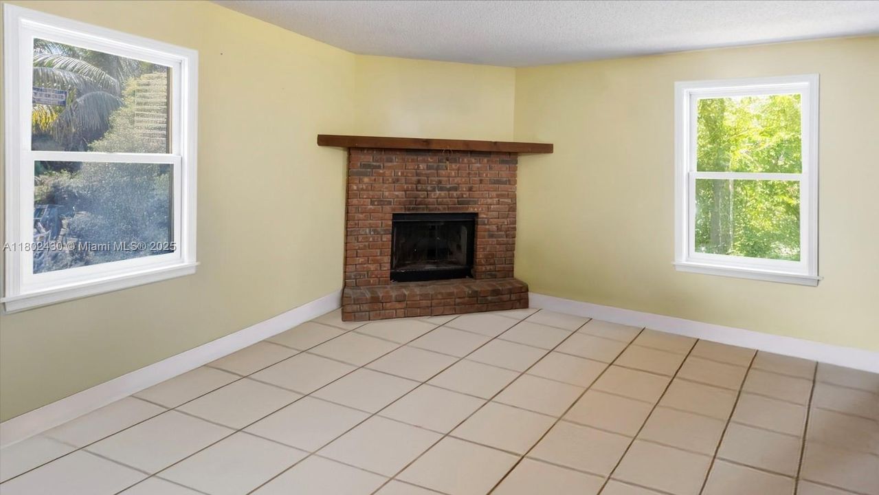 На продажу: $575,000 (3 спален, 2 ванн, 1854 Квадратных фут)