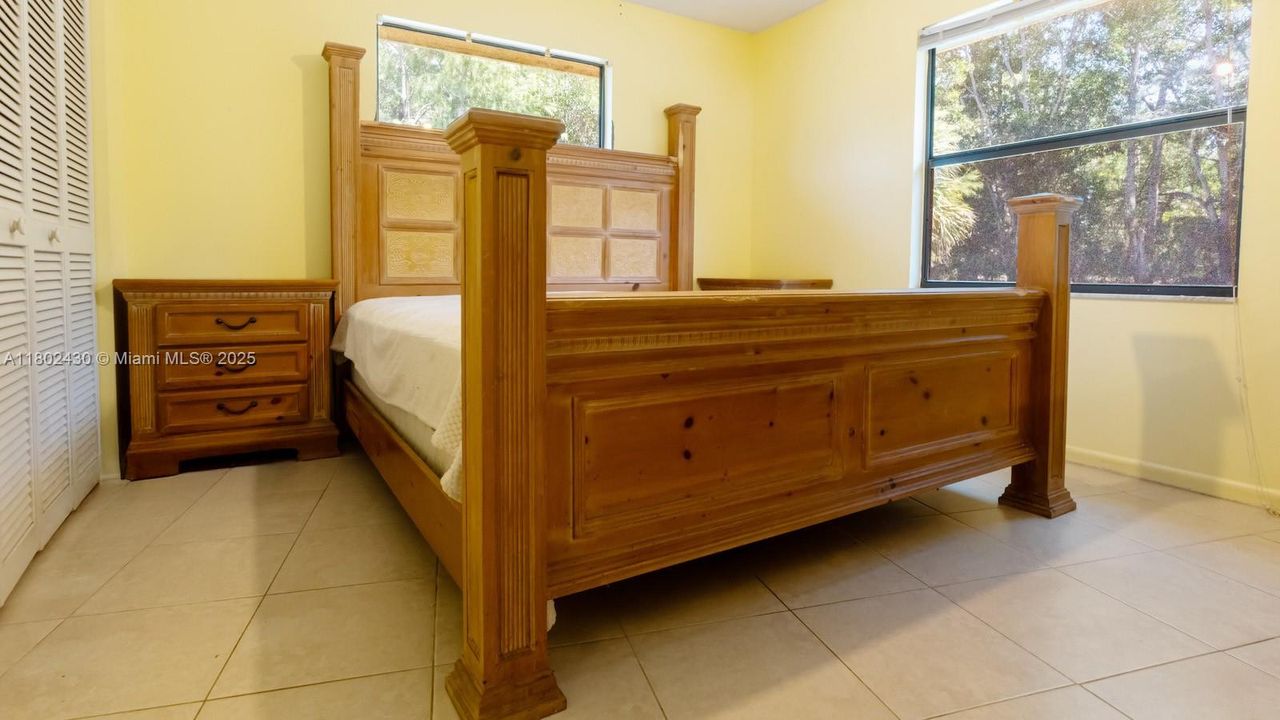 На продажу: $575,000 (3 спален, 2 ванн, 1854 Квадратных фут)