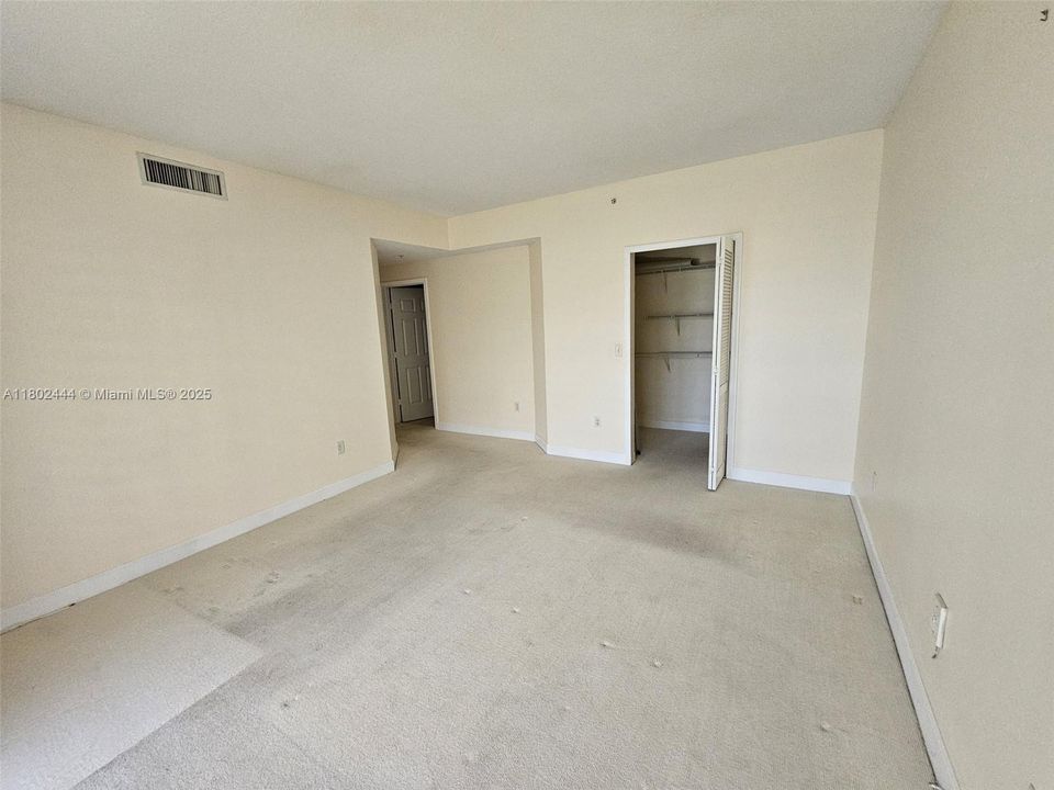 Vendido Recientemente: $850,000 (2 camas, 2 baños, 1353 Pies cuadrados)