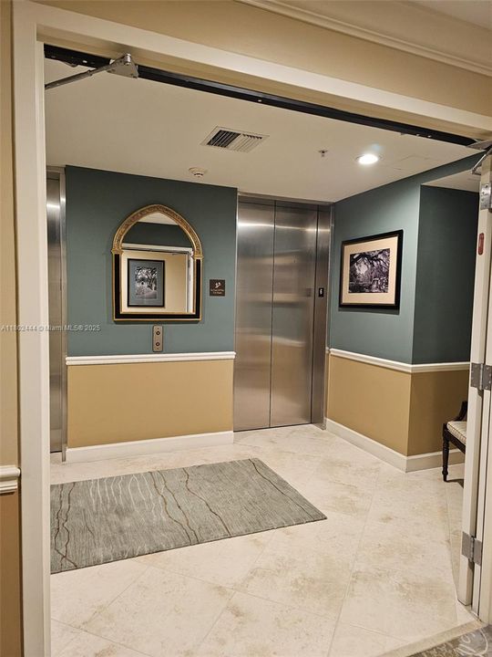 Vendido Recientemente: $850,000 (2 camas, 2 baños, 1353 Pies cuadrados)