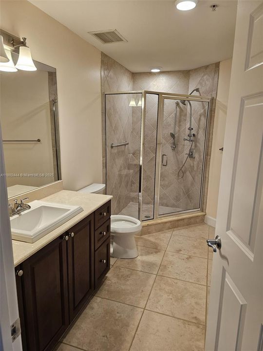 Vendido Recientemente: $850,000 (2 camas, 2 baños, 1353 Pies cuadrados)