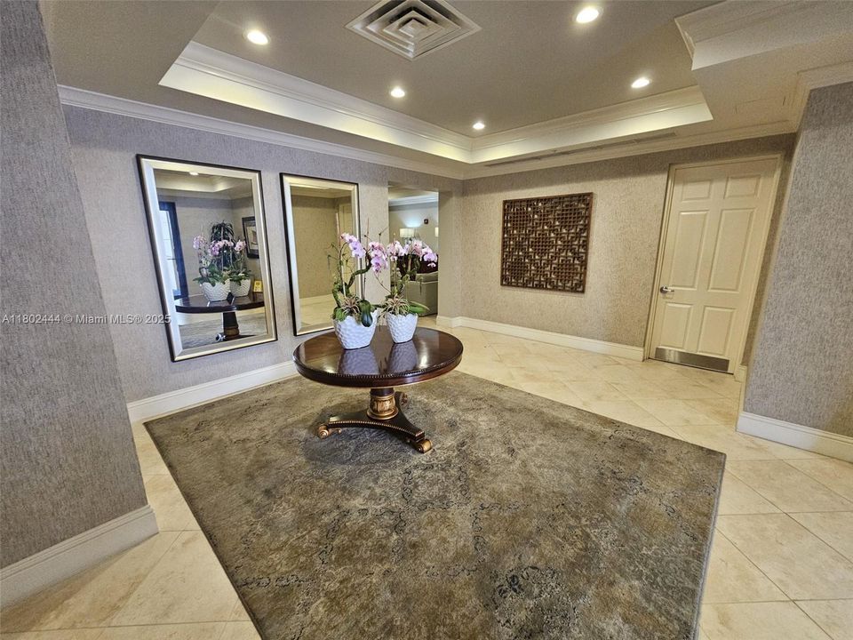 Vendido Recientemente: $850,000 (2 camas, 2 baños, 1353 Pies cuadrados)