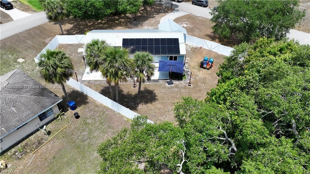 4002 CASCADE LNLABELLE, FL 33935