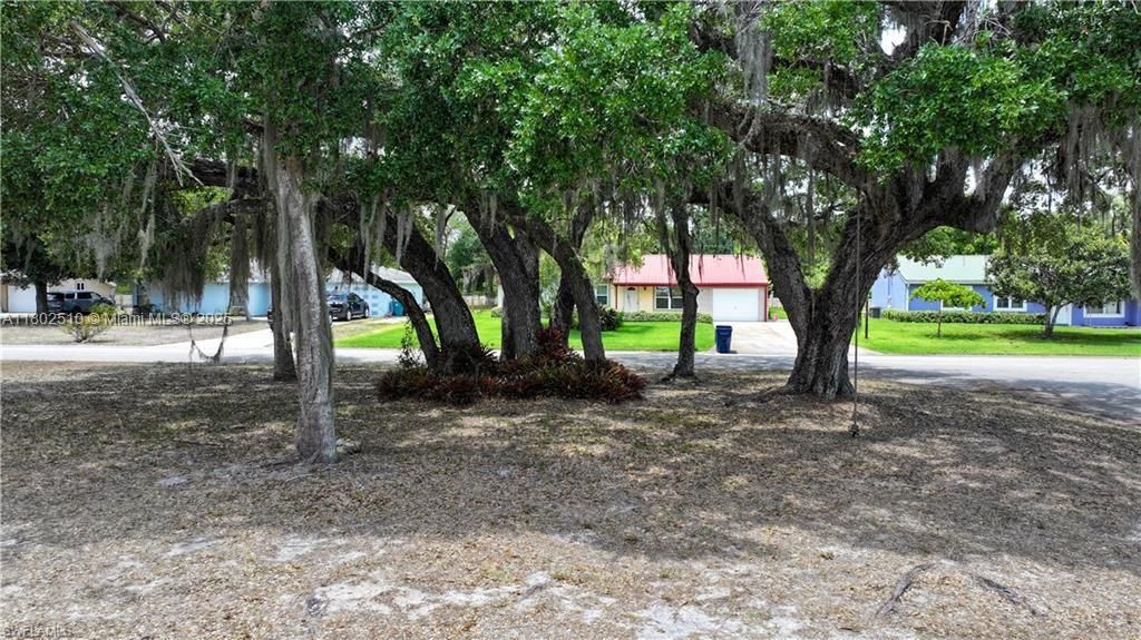 4002 CASCADE LNLABELLE, FL 33935