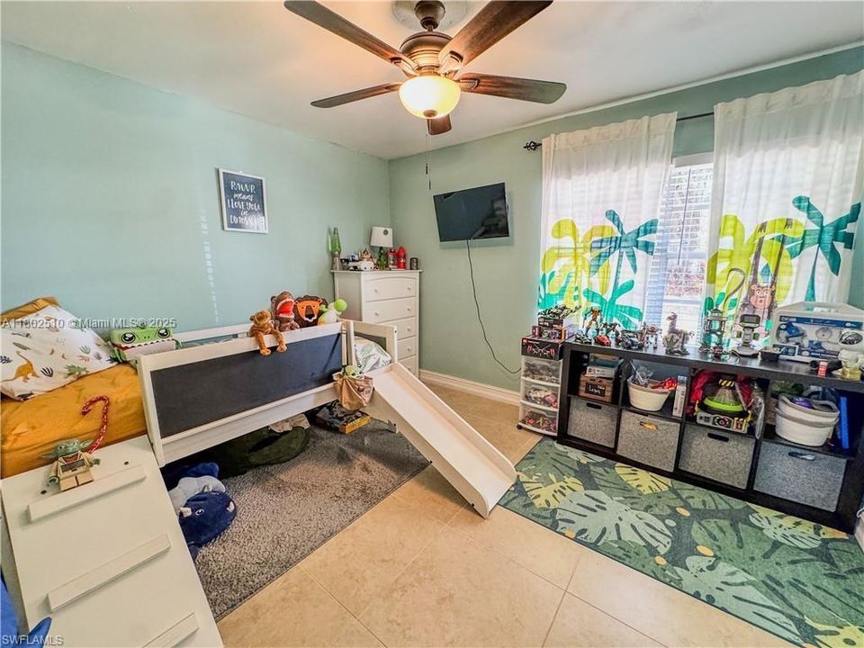 4002 CASCADE LNLABELLE, FL 33935