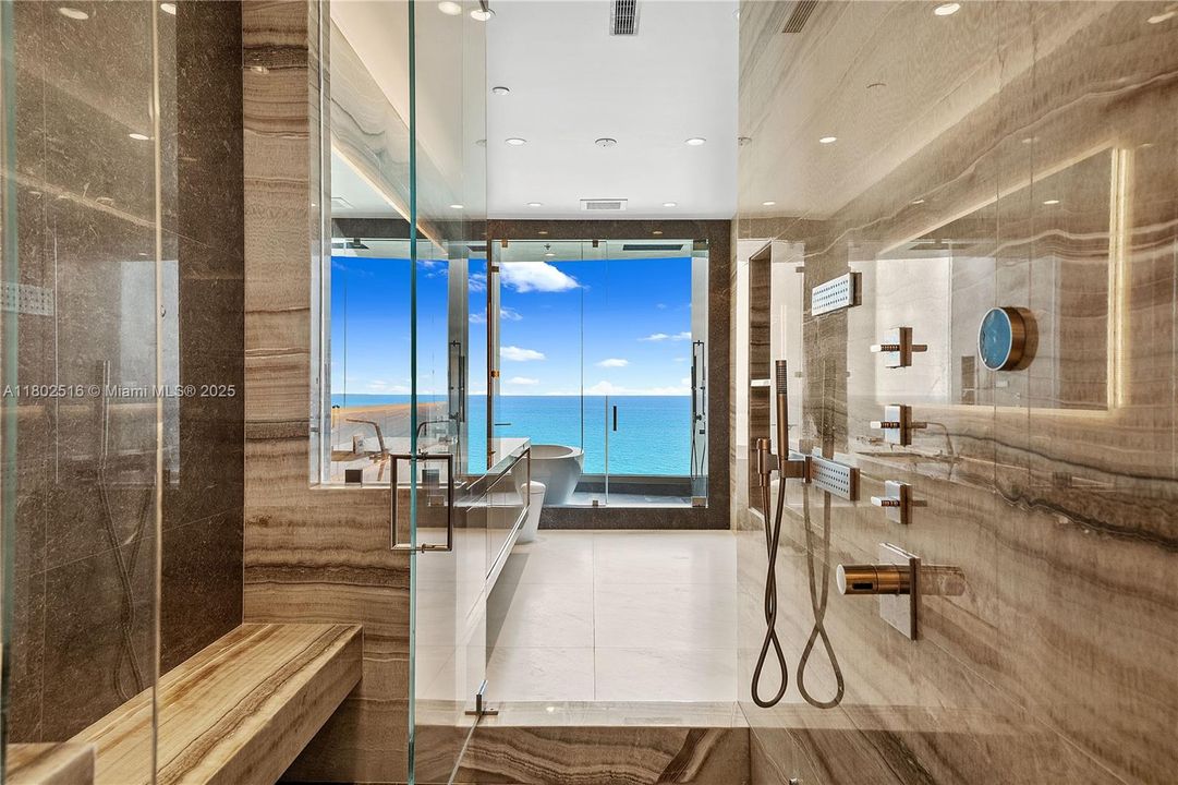 For Rent: $57,500 (5 beds, 7 baths, 3803 Square Feet)