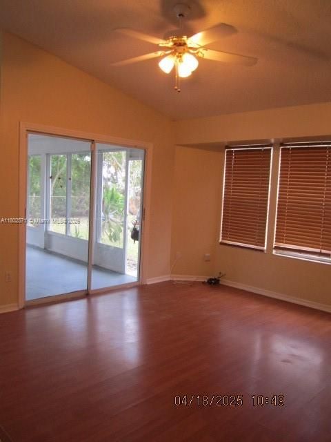 Recently Rented: $2,500 (3 beds, 2 baths, 1544 Square Feet)