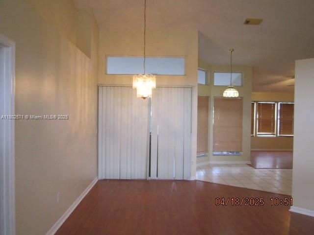 Recently Rented: $2,500 (3 beds, 2 baths, 1544 Square Feet)