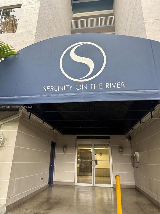 Recently Sold: $220,000 (1 beds, 1 baths, 634 Square Feet)