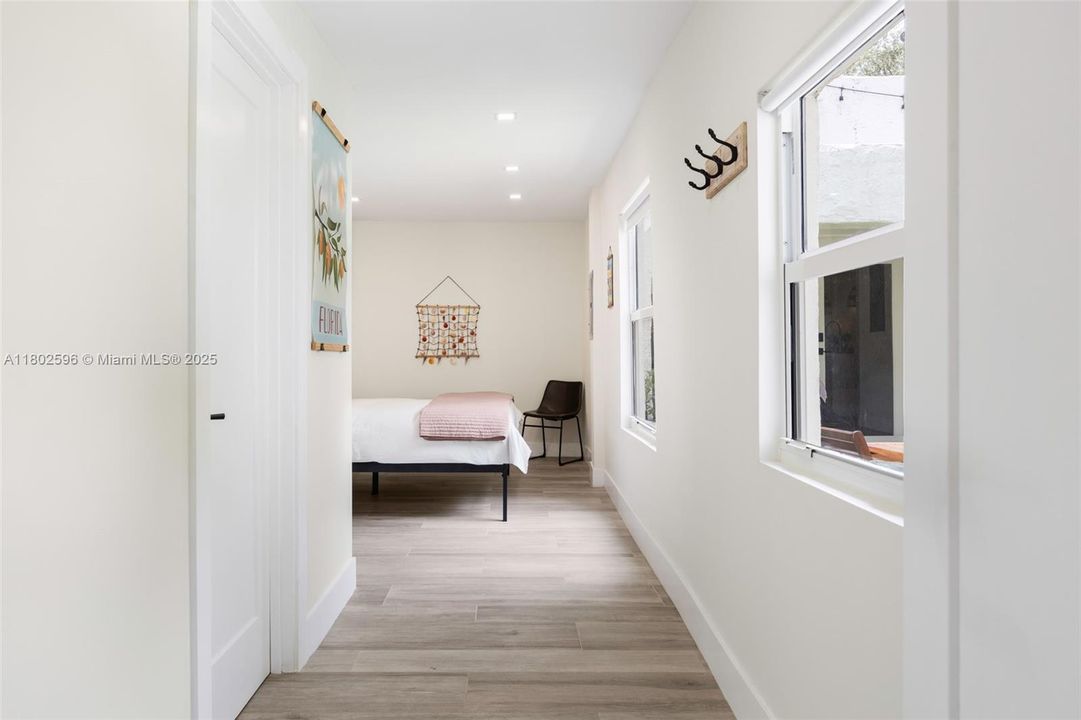 Vendido Recientemente: $2,650,000 (4 camas, 3 baños, 2072 Pies cuadrados)