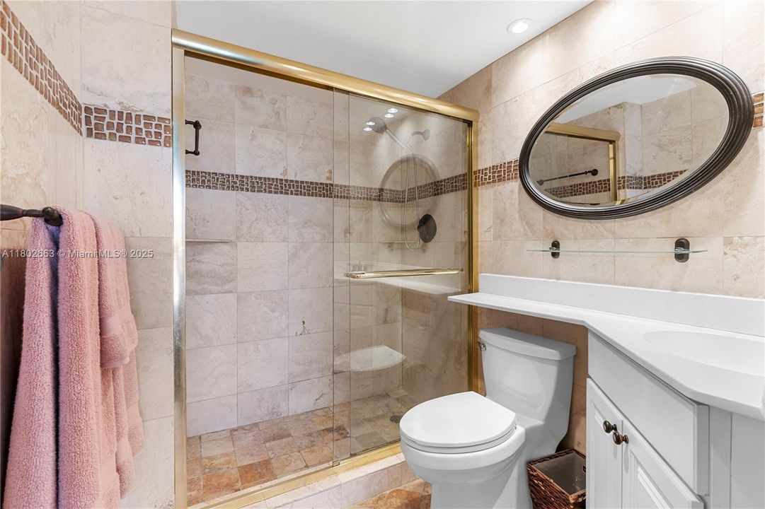 Recently Sold: $1,020,000 (2 beds, 2 baths, 1273 Square Feet)