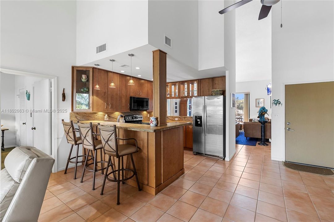 Recently Sold: $1,020,000 (2 beds, 2 baths, 1273 Square Feet)