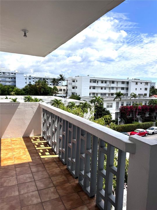 Vendido Recientemente: $288,000 (1 camas, 1 baños, 742 Pies cuadrados)