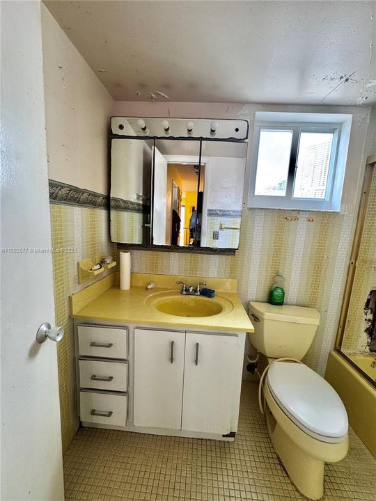 Vendido Recientemente: $288,000 (1 camas, 1 baños, 742 Pies cuadrados)