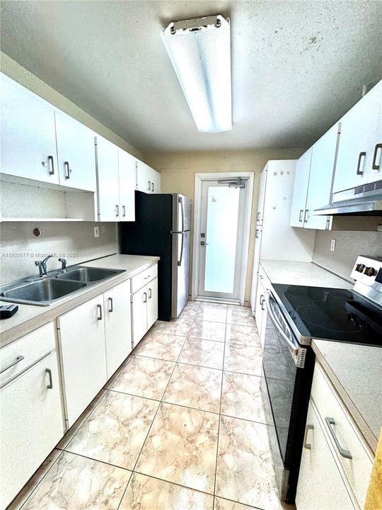 Vendido Recientemente: $288,000 (1 camas, 1 baños, 742 Pies cuadrados)