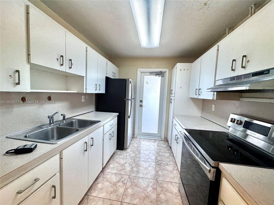 Vendido Recientemente: $288,000 (1 camas, 1 baños, 742 Pies cuadrados)