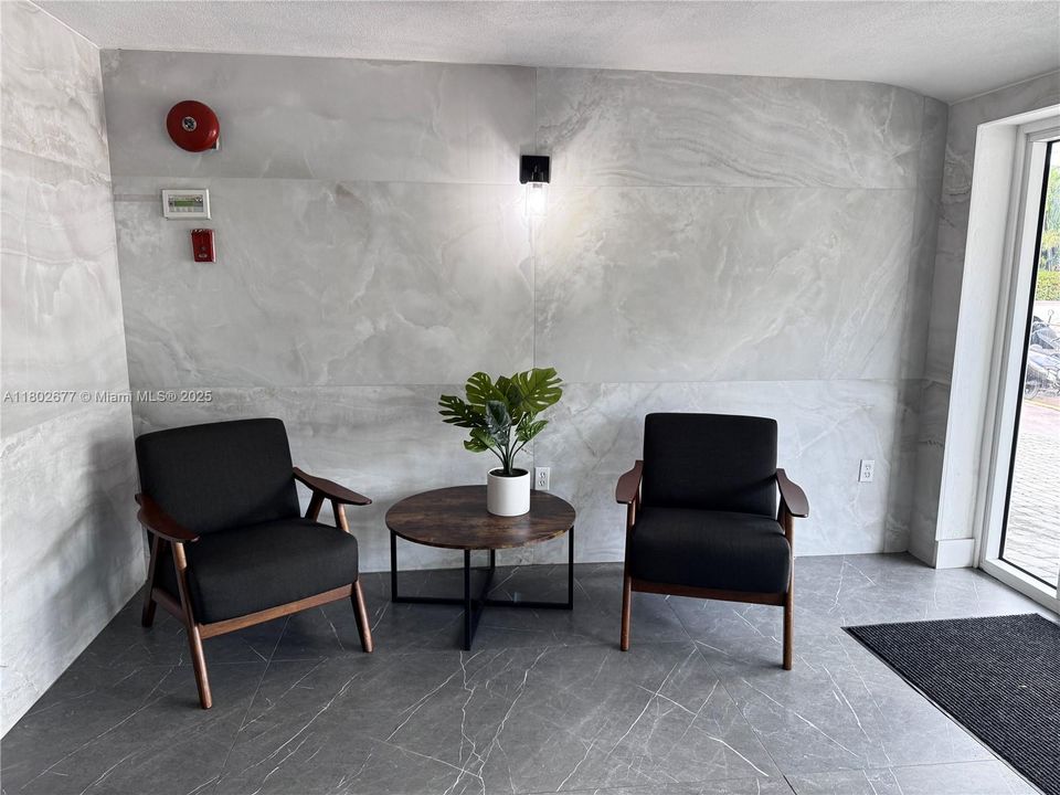 Vendido Recientemente: $288,000 (1 camas, 1 baños, 742 Pies cuadrados)