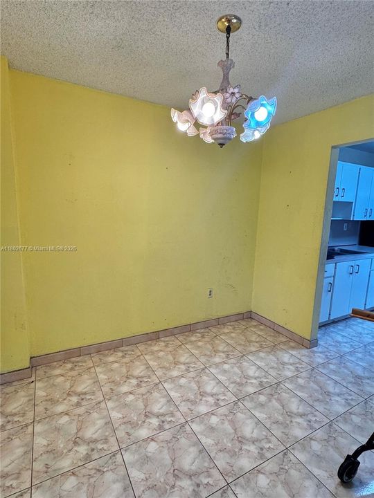 Vendido Recientemente: $288,000 (1 camas, 1 baños, 742 Pies cuadrados)