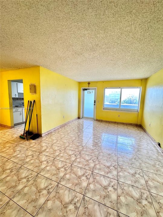 Vendido Recientemente: $288,000 (1 camas, 1 baños, 742 Pies cuadrados)