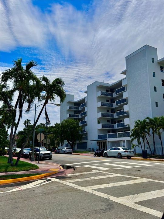 Vendido Recientemente: $288,000 (1 camas, 1 baños, 742 Pies cuadrados)