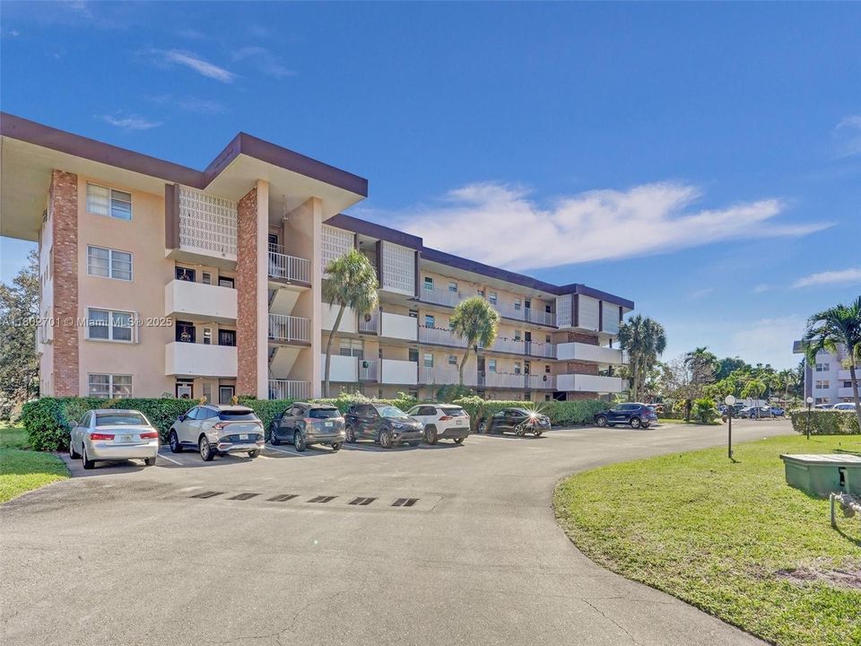 Recently Sold: $80,900 (1 beds, 1 baths, 768 Square Feet)