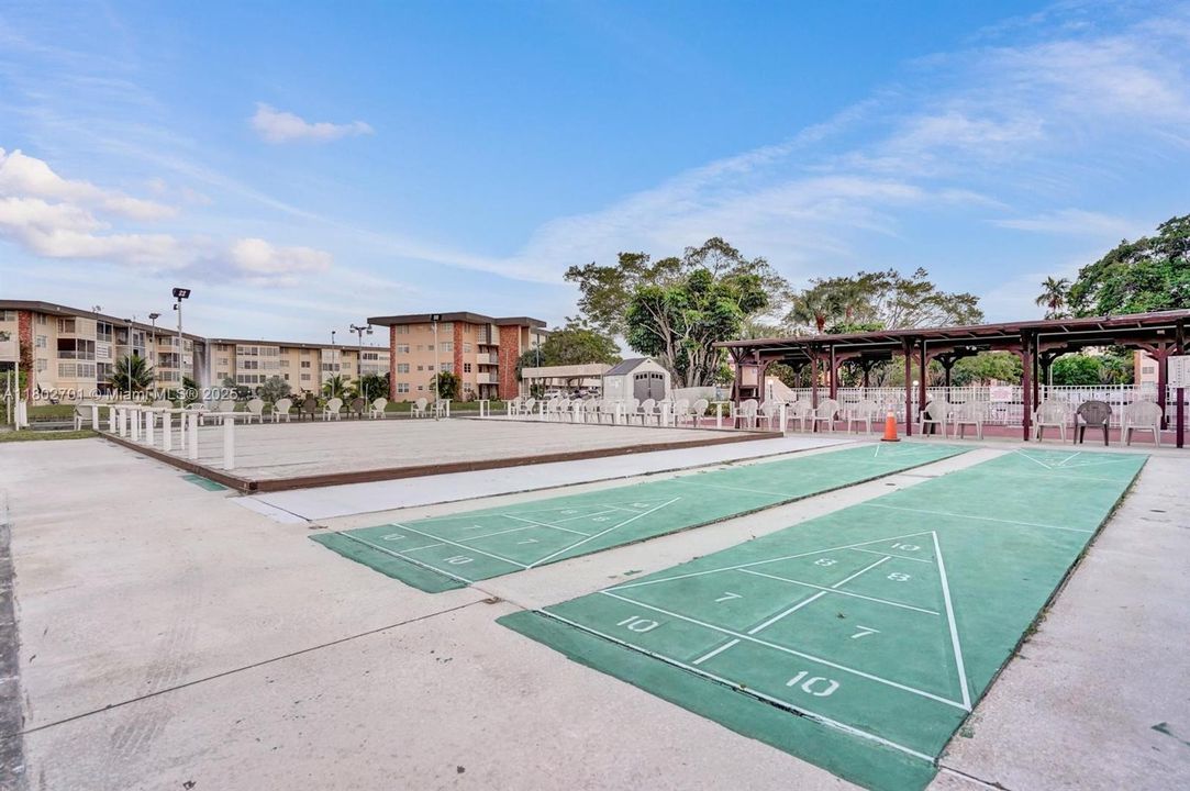 Recently Sold: $80,900 (1 beds, 1 baths, 768 Square Feet)