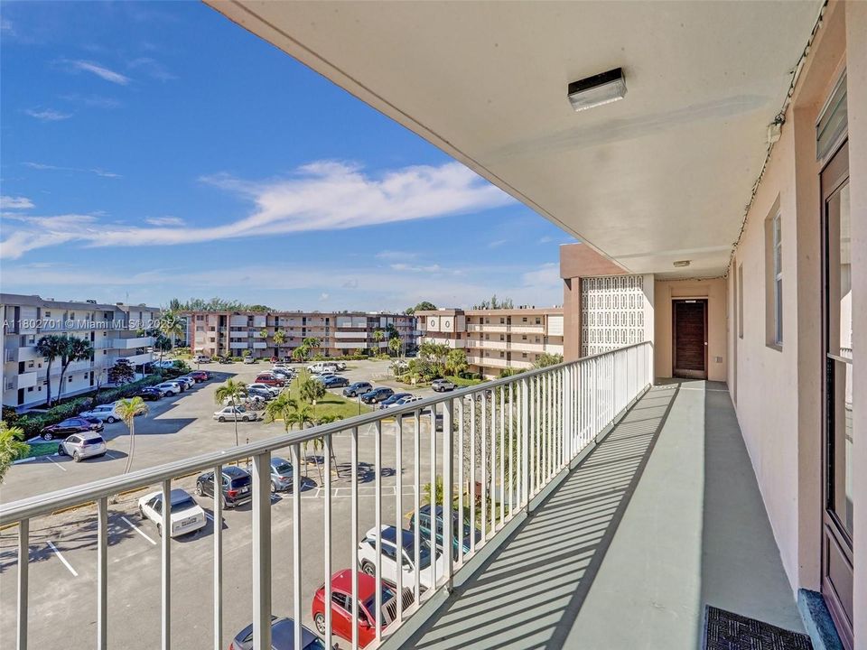 Recently Sold: $80,900 (1 beds, 1 baths, 768 Square Feet)