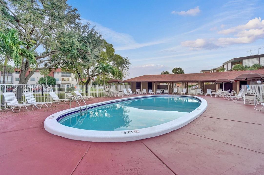 Recently Sold: $80,900 (1 beds, 1 baths, 768 Square Feet)