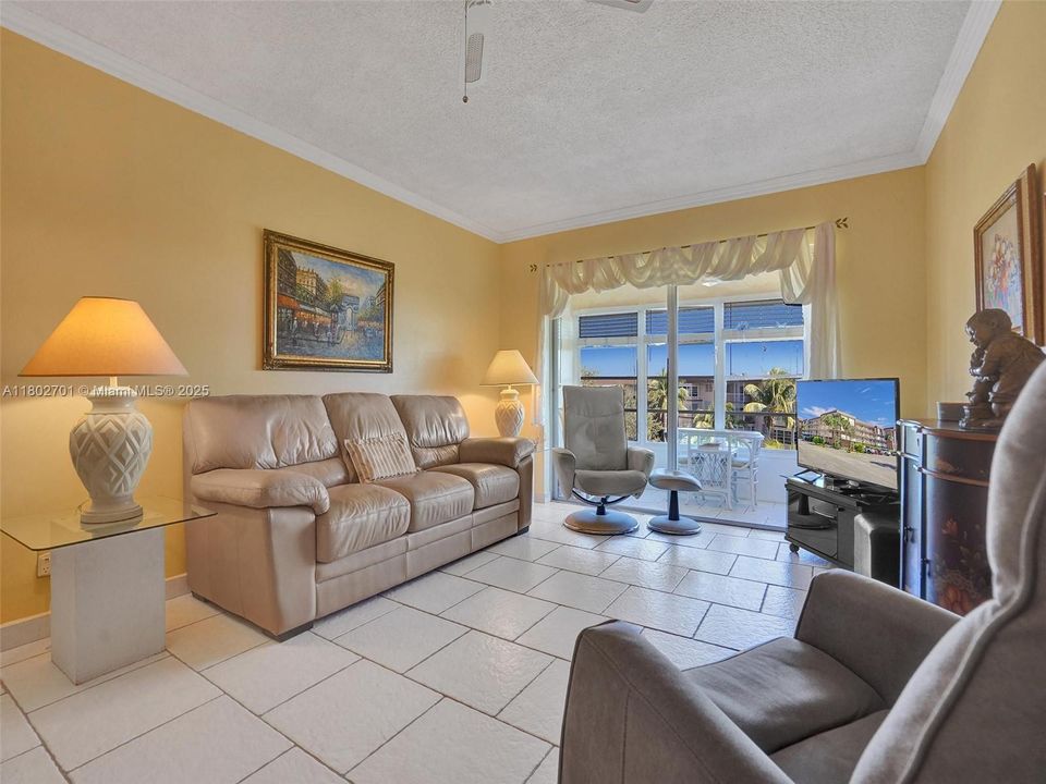 Recently Sold: $80,900 (1 beds, 1 baths, 768 Square Feet)