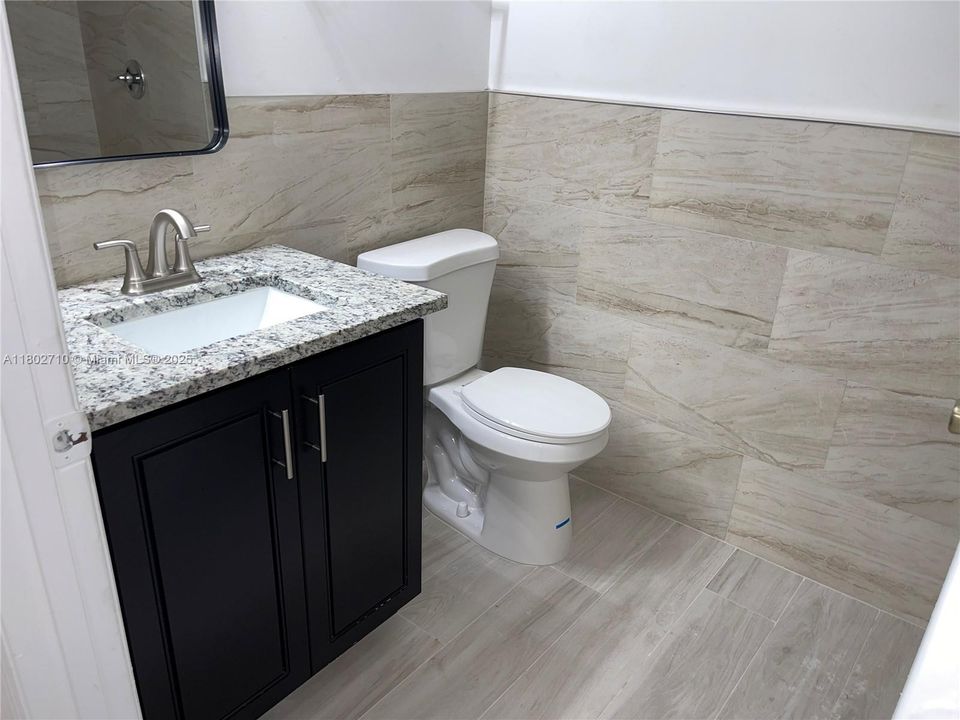 Recently Rented: $2,490 (3 beds, 2 baths, 1220 Square Feet)