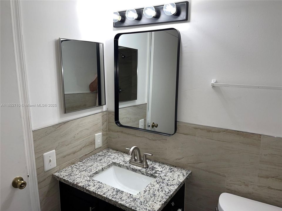 Recently Rented: $2,490 (3 beds, 2 baths, 1220 Square Feet)