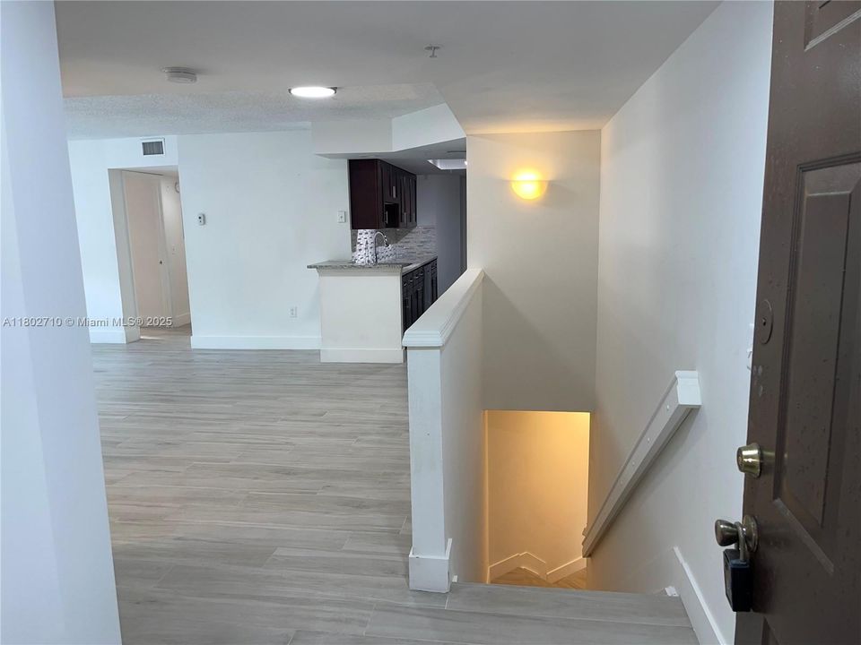 Recently Rented: $2,490 (3 beds, 2 baths, 1220 Square Feet)