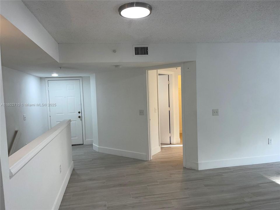 Recently Rented: $2,490 (3 beds, 2 baths, 1220 Square Feet)