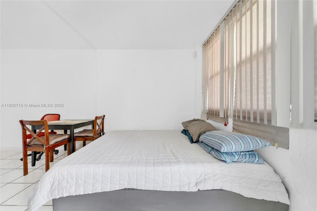 Active With Contract: $110,000 (0 beds, 1 baths, 25163 Square Feet)