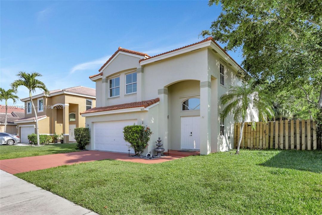 Recently Sold: $594,990 (4 beds, 2 baths, 2113 Square Feet)