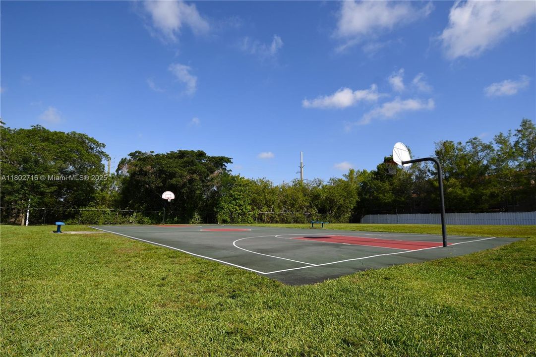 Recently Sold: $594,990 (4 beds, 2 baths, 2113 Square Feet)