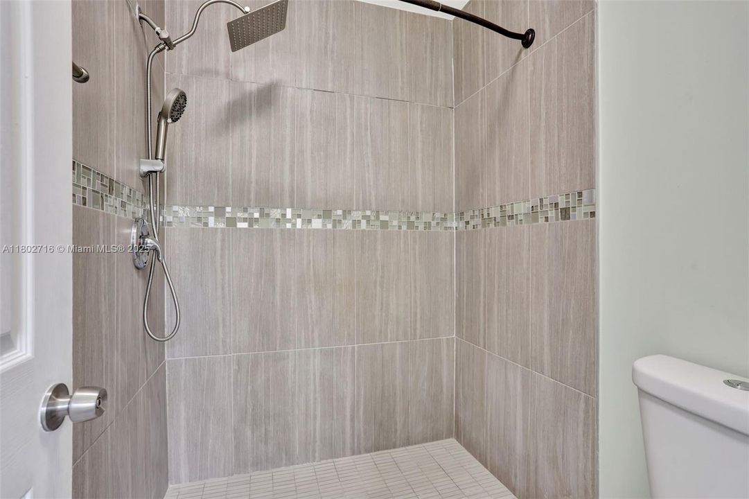 Recently Sold: $594,990 (4 beds, 2 baths, 2113 Square Feet)