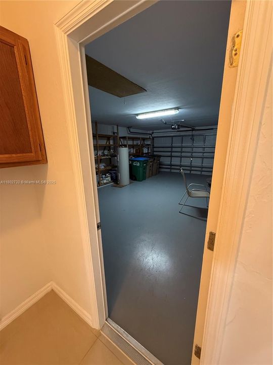 Недавно продано: $380,000 (4 спален, 2 ванн, 2200 Квадратных фут)