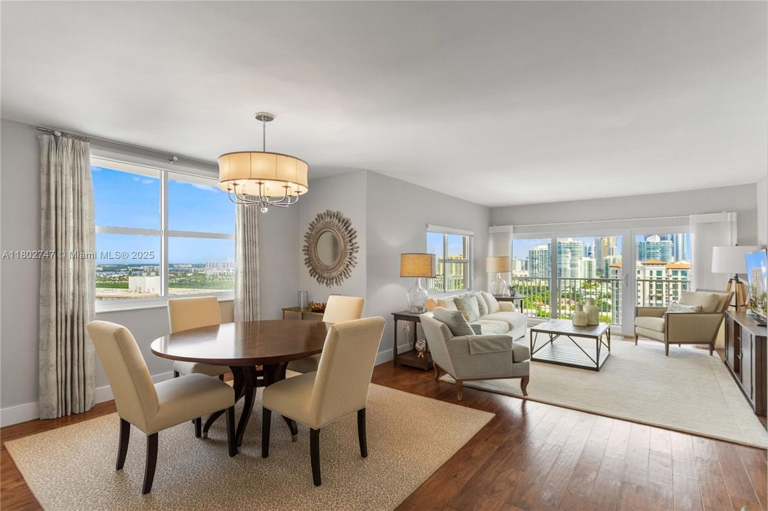 Active With Contract: $474,999 (2 beds, 2 baths, 1350 Square Feet)