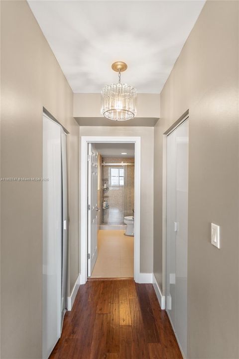 Active With Contract: $474,999 (2 beds, 2 baths, 1350 Square Feet)