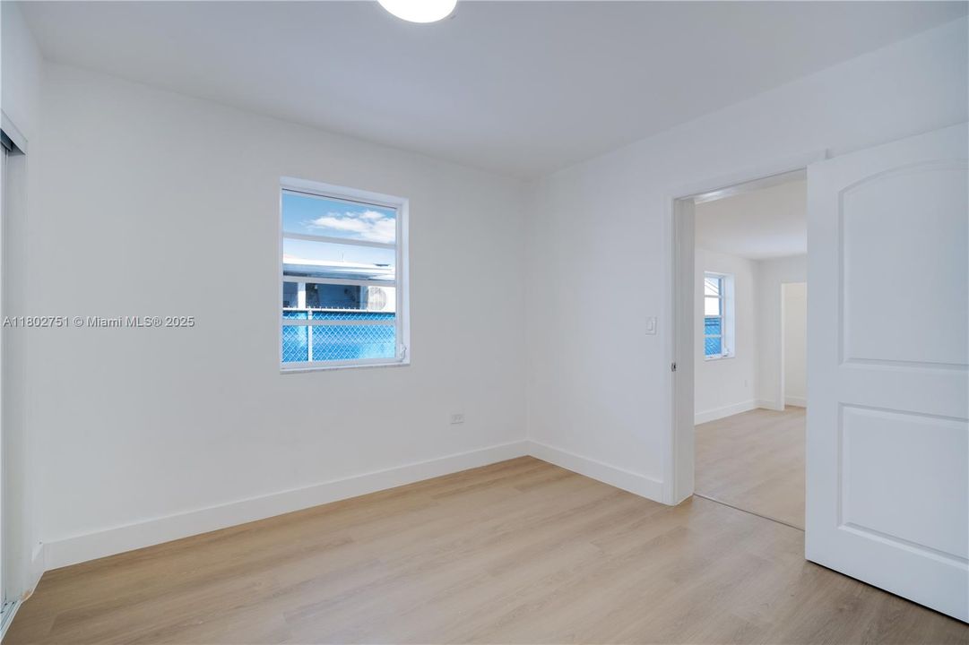 Vendido Recientemente: $699,000 (3 camas, 2 baños, 1815 Pies cuadrados)